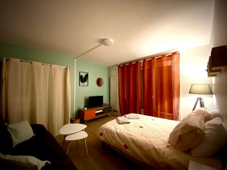 T2 Cosy Proche Hopital + Parking Gratuit Sur Place Оксер Екстериор снимка